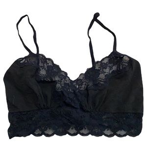 Vintage Victoria’s Secret Black Lace Bralette - small